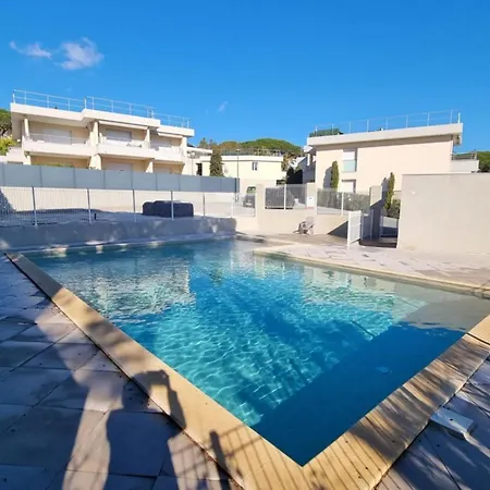 Apartment With Pool Magnificent Sea View 80m To