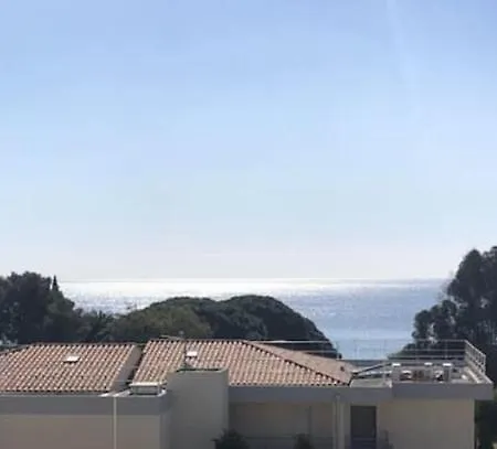 Διαμέρισμα With Pool Magnificent Sea View 80m To *