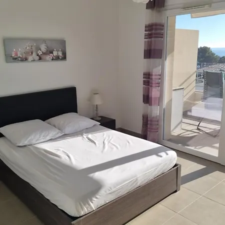 Apartment With Pool Magnificent Sea View 80m To Sainte-Maxime