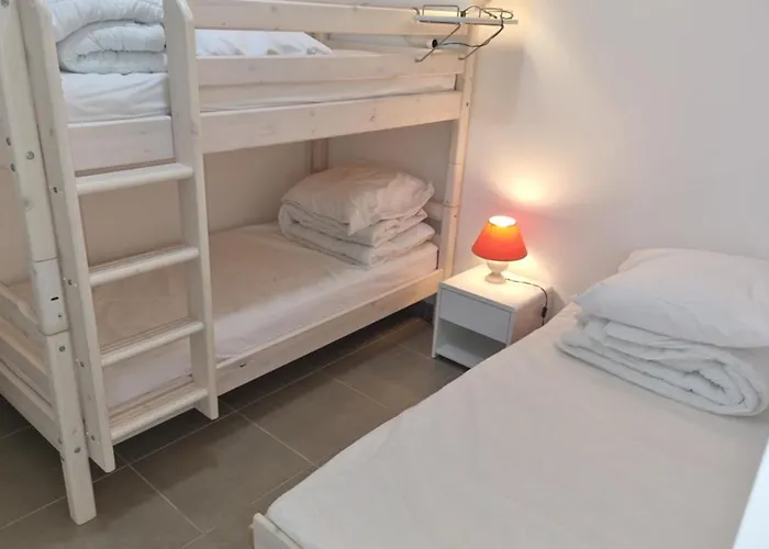 With Pool Magnificent Sea View 80m To Appartement