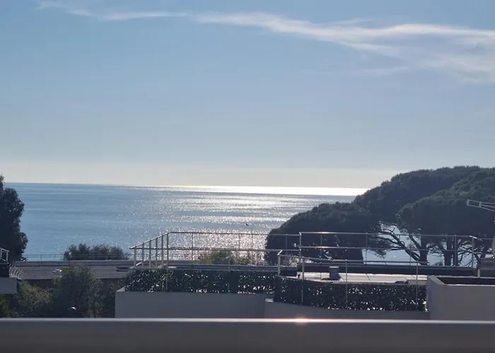 Appartement With Pool Magnificent Sea View 80m To Sainte-Maxime