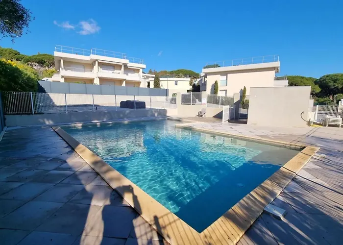 Appartement With Pool Magnificent Sea View 80m To