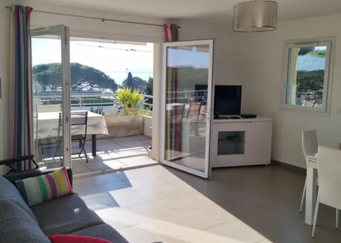 Apartment With Pool Magnificent Sea View 80m To